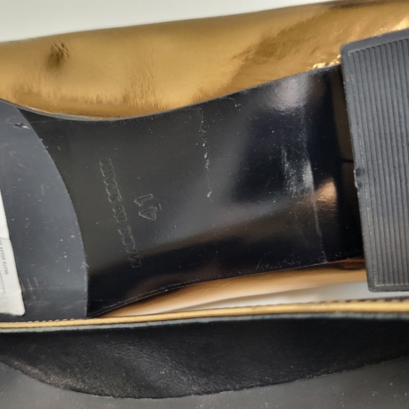 ANTHROPOLOGY Elysess Flats Womens 10.5 Gold Black Bow Patent Pointed Toe - Picture 8 of 12